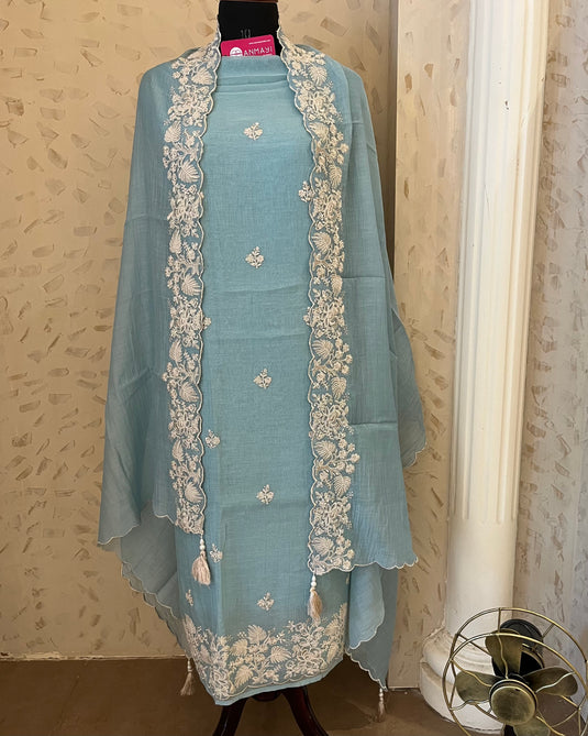 Pure mul suits with embedded straw work