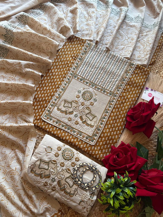 Shahi Sawari printed cotton suit set with embroidered bottom