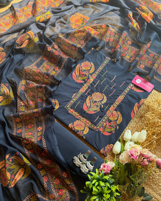Hibiscus print Cambric cotton suit set with highlighted mirror neck