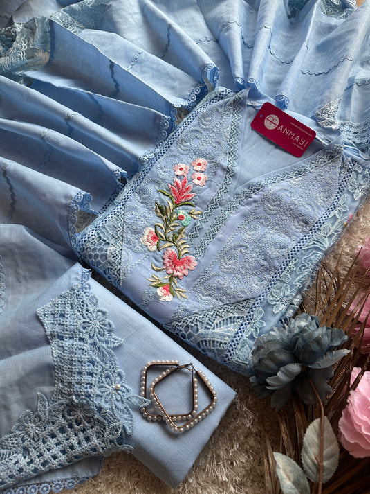 Crochet patterned embroidered suit set with cotton