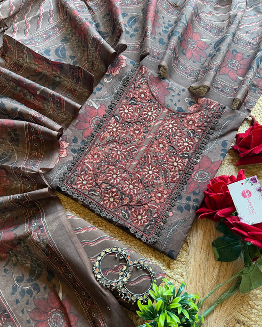 Printed embossed seaquins neck cotton suit