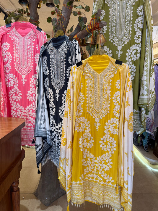 Flower line muslin suit set with combination dupatta