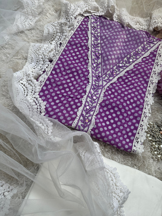 Pure georgette polka dots Pakistani suits with net dupatta