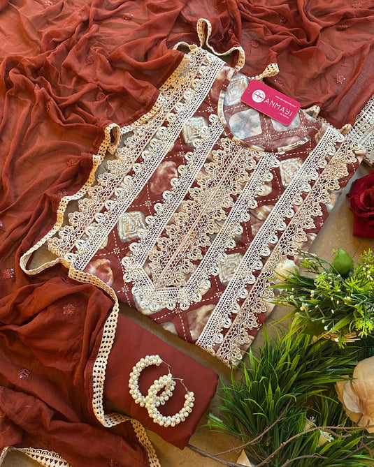 Pakistani crochet patterned cotton suit set with embroidered chiffon dupatta