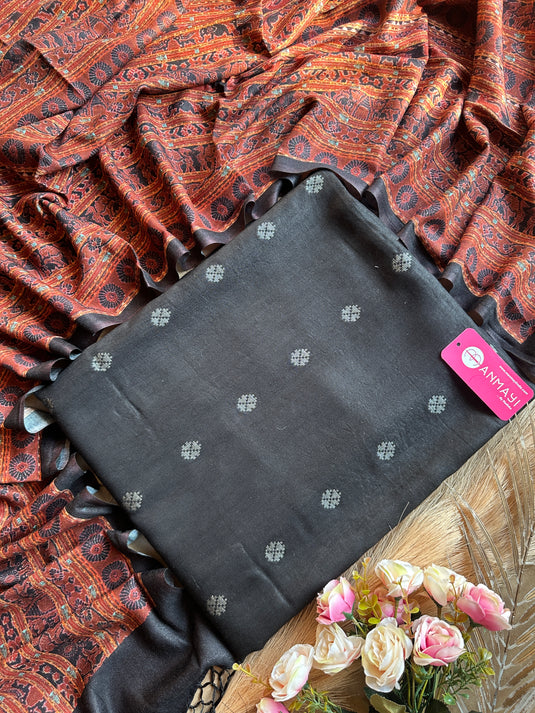 Pure pashmina jacquard work suit set with printed shawls