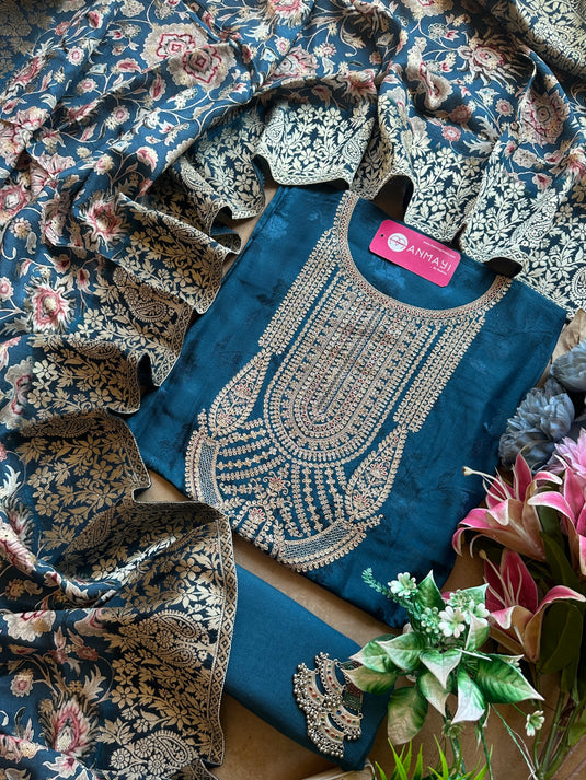 Dolla silk self dori neck suit set with shaded banarasi dupatta