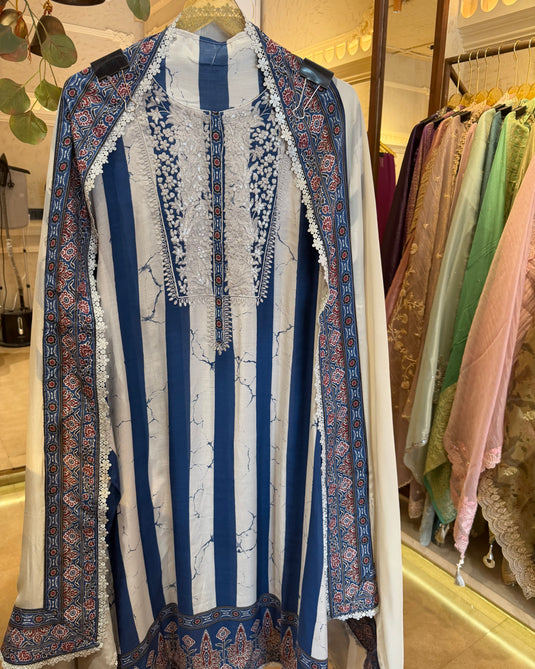 Stripes Parsi neck pure muslin suit set