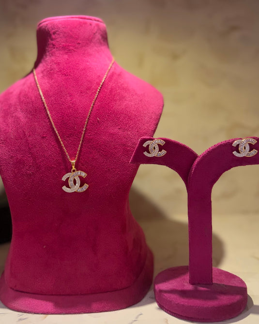 Channel diamond cut set