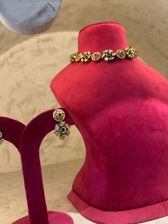 3D fan Kundan choker set