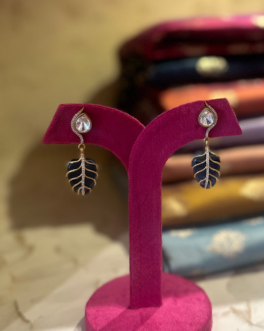 Gold leaf kundan earrings