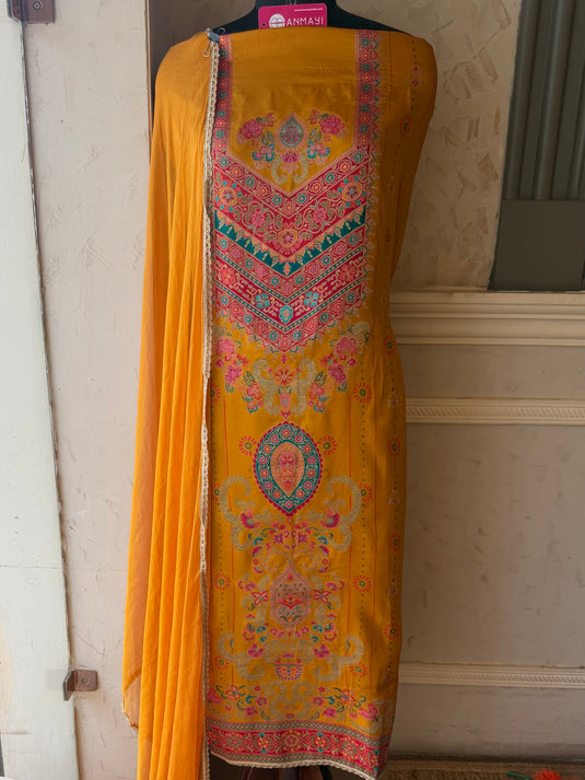 Panel jacquard Dolla silk suit set with chiffon dupatta
