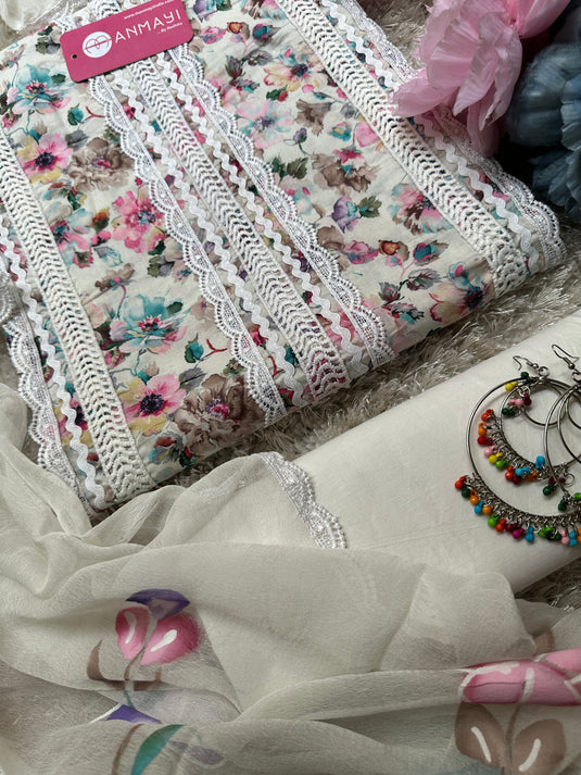 Patterned lace work suit with digital print on muslin cotton fabric