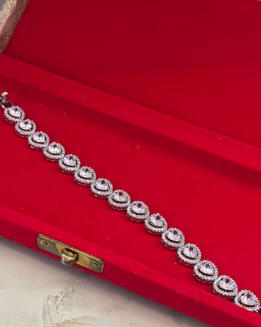 Stone heart bracelet