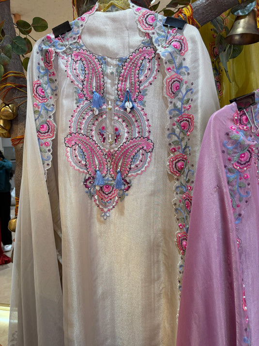 Shimmer linen boho tassel neck suit set with embroidery