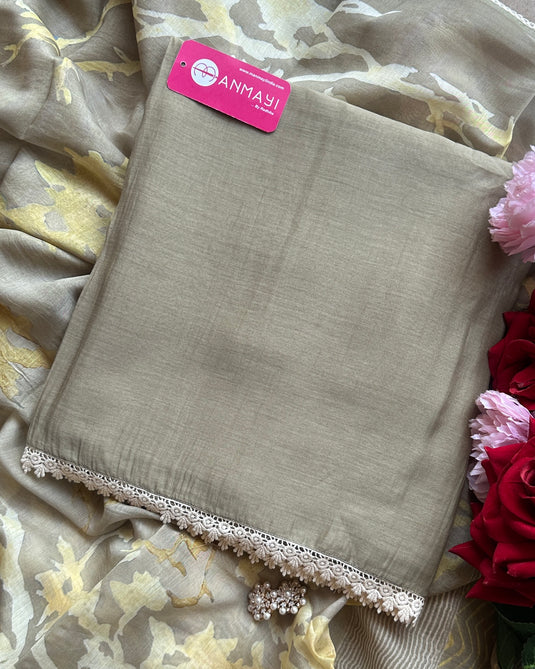 All over pure mul suit set with 3D effect print dupattas