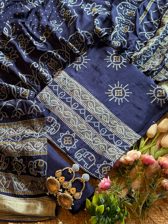 Ghadchola Dolla silk suit sets with gold border