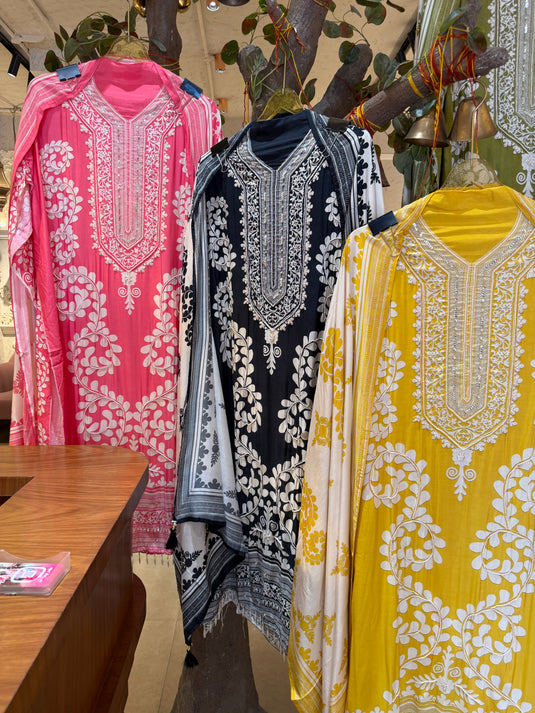 Flower line muslin suit set with combination dupatta