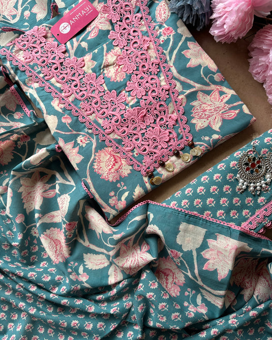 Floral cottons crochet v neck pure cotton suit set