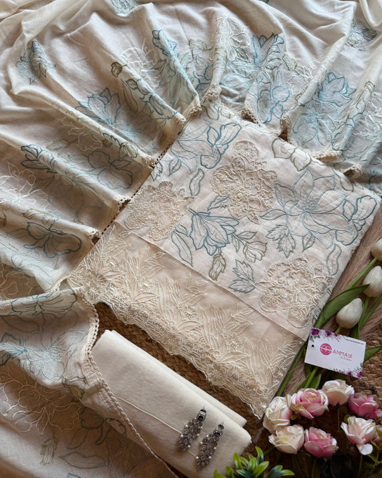 Appliqué organza patch embroidered patterned ivory suit set