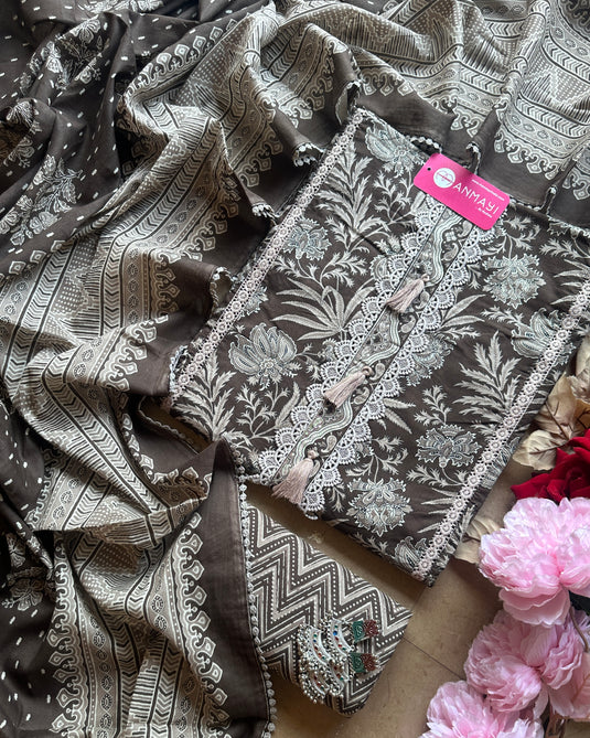 Cocoa brown cambric cotton suit set with tassel neck