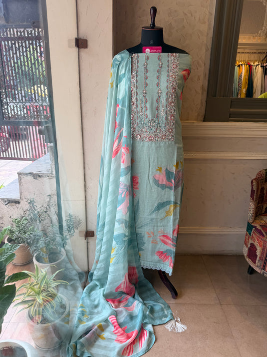 Blossom scatter pure linen suit with embroidered neck