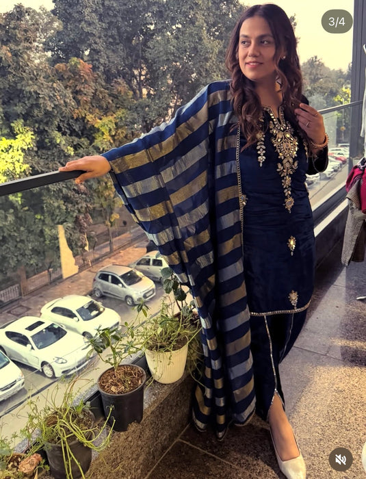 Hand work mirror design pure velvet suit set