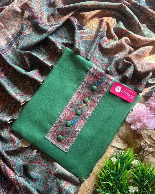 Bright and colourful printed shawl spun set