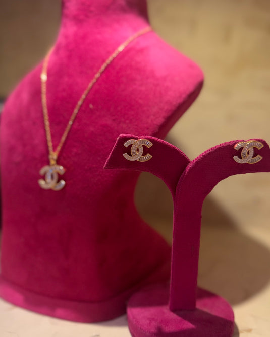 Channel diamond cut set