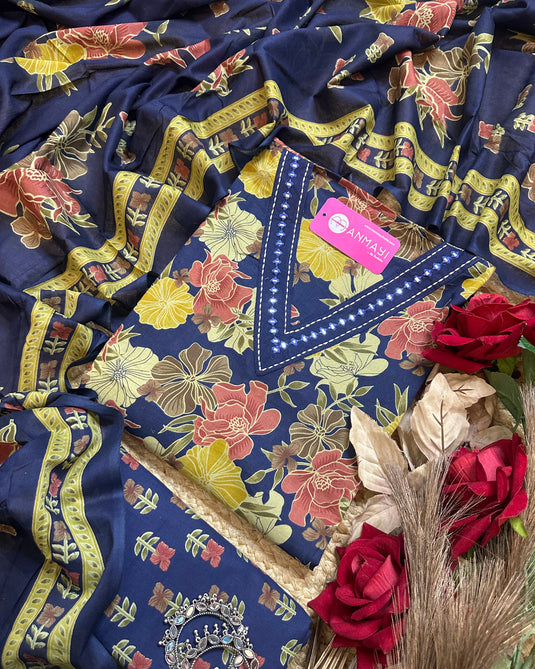 Fine cambric cotton printed floral mirror v neck suit