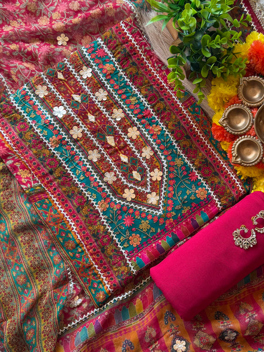 Highlighted leather persian print suit set