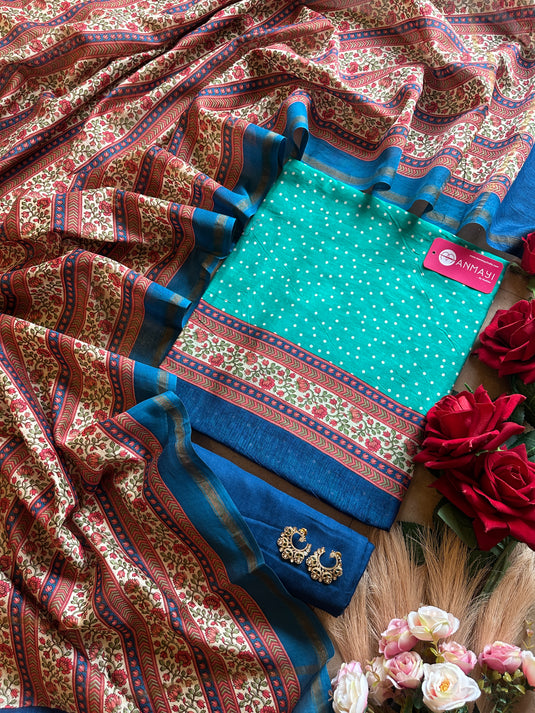 Small polka dots pure Maheshwari suit set with Kani print dupatta