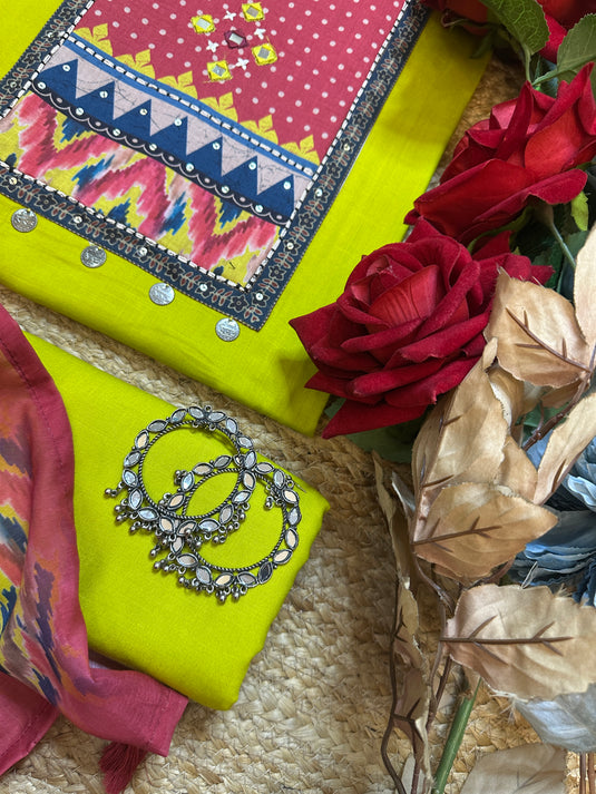 Rayon Banjara neck suit with muslin dupatta