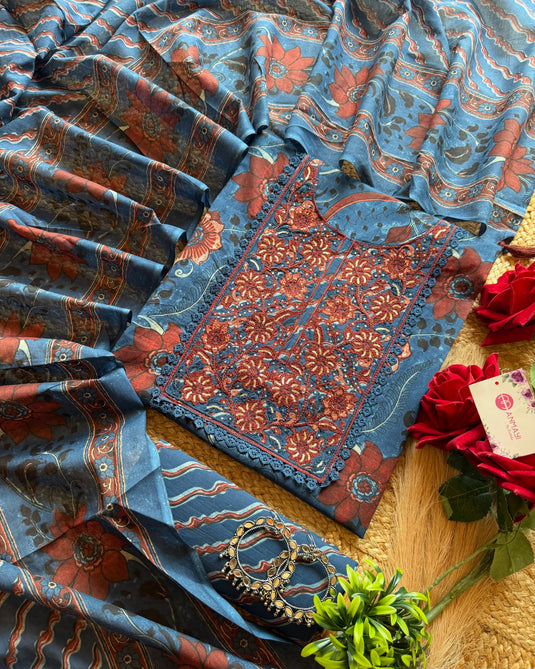 Printed embossed seaquins neck cotton suit
