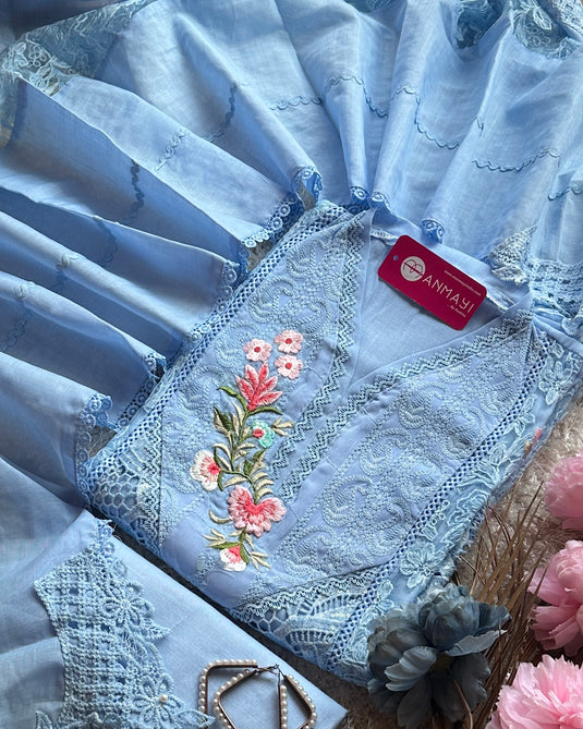 Crochet patterned embroidered suit set with cotton