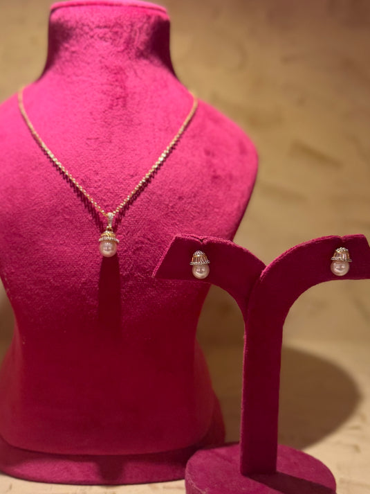 Chandlier pearl diamond set