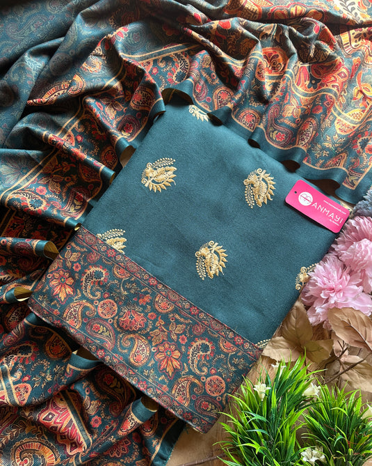 Embroidered booty spun suit set