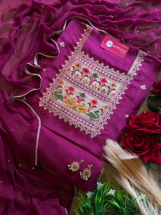 Dolla Silk Patola jacquard work suit set with Mukaish work