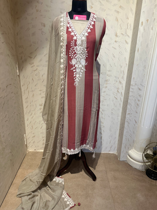 Stripes dori work aari work v neck with organza dupatta