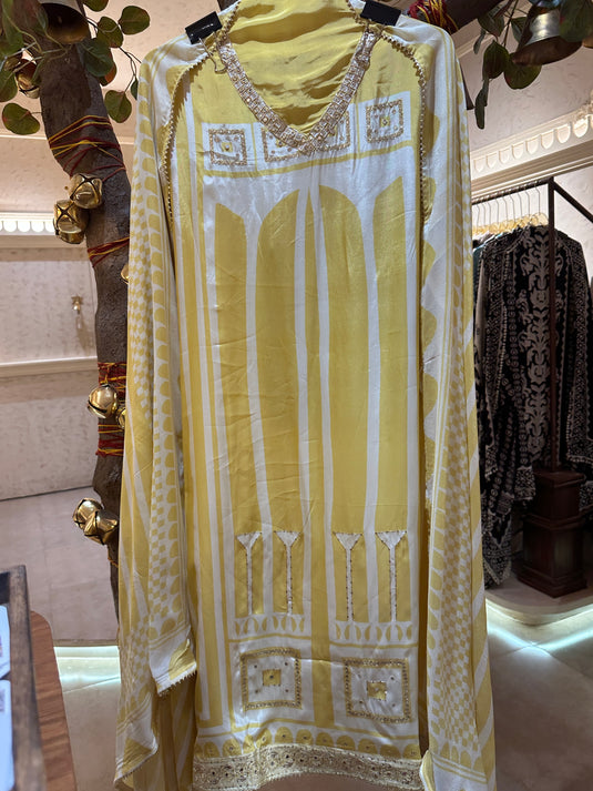 Patterned v neck pure crepe suit sets with pure georgette dupatta