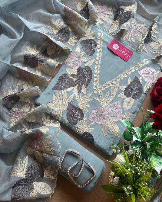 Mul Chanderi leafy embroidered suit set