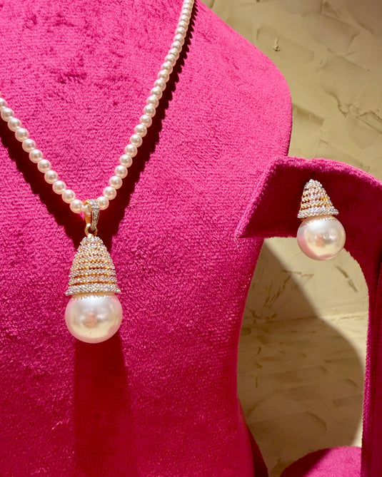 Temple Pearl set