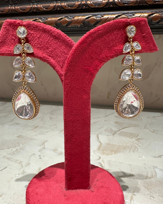 Leafy Kundan earrings