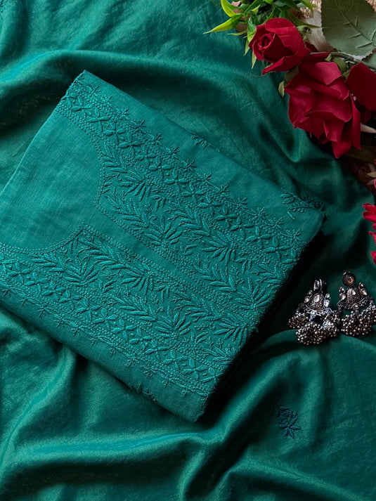 Bakhiya Chikankari pure mul suit set