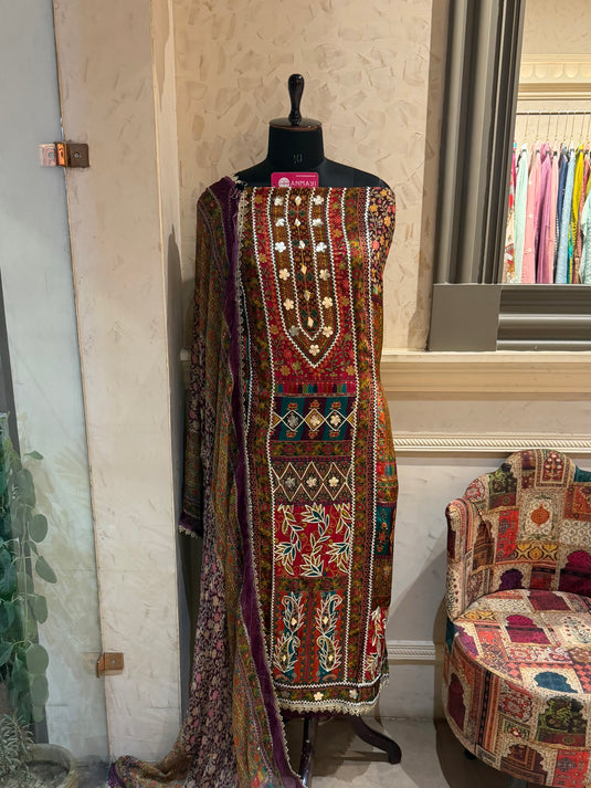 Highlighted leather persian print suit set