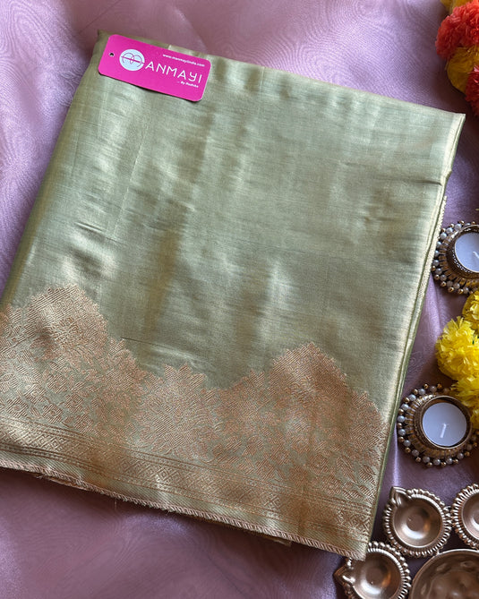 Gold weave silk saree