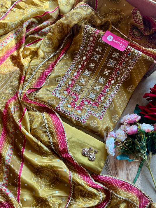 Crepe silk Bandhani suit set with mirror work detailing