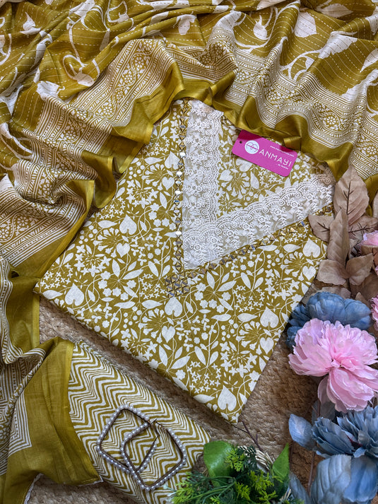 Bright and shine cambric cotton neck detail suit set