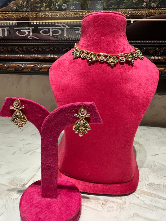 Tiara gold string with earrings