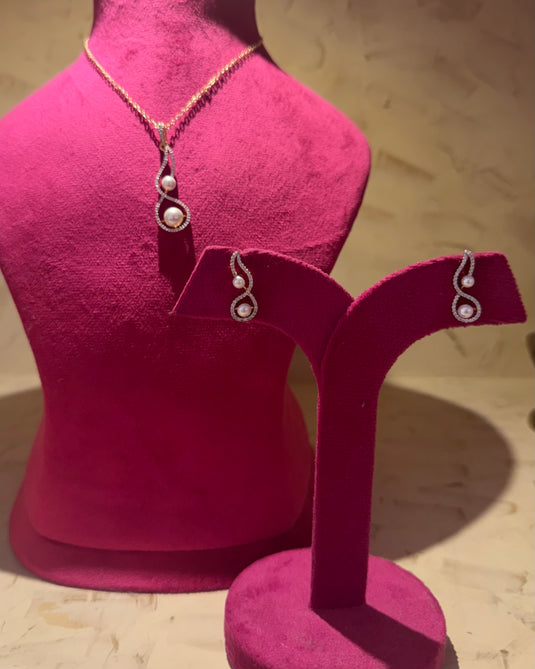 Dual pearl charm set