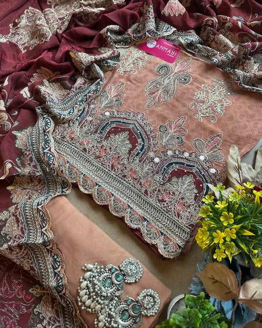 Patterned combination Pakistani look crepe suit set